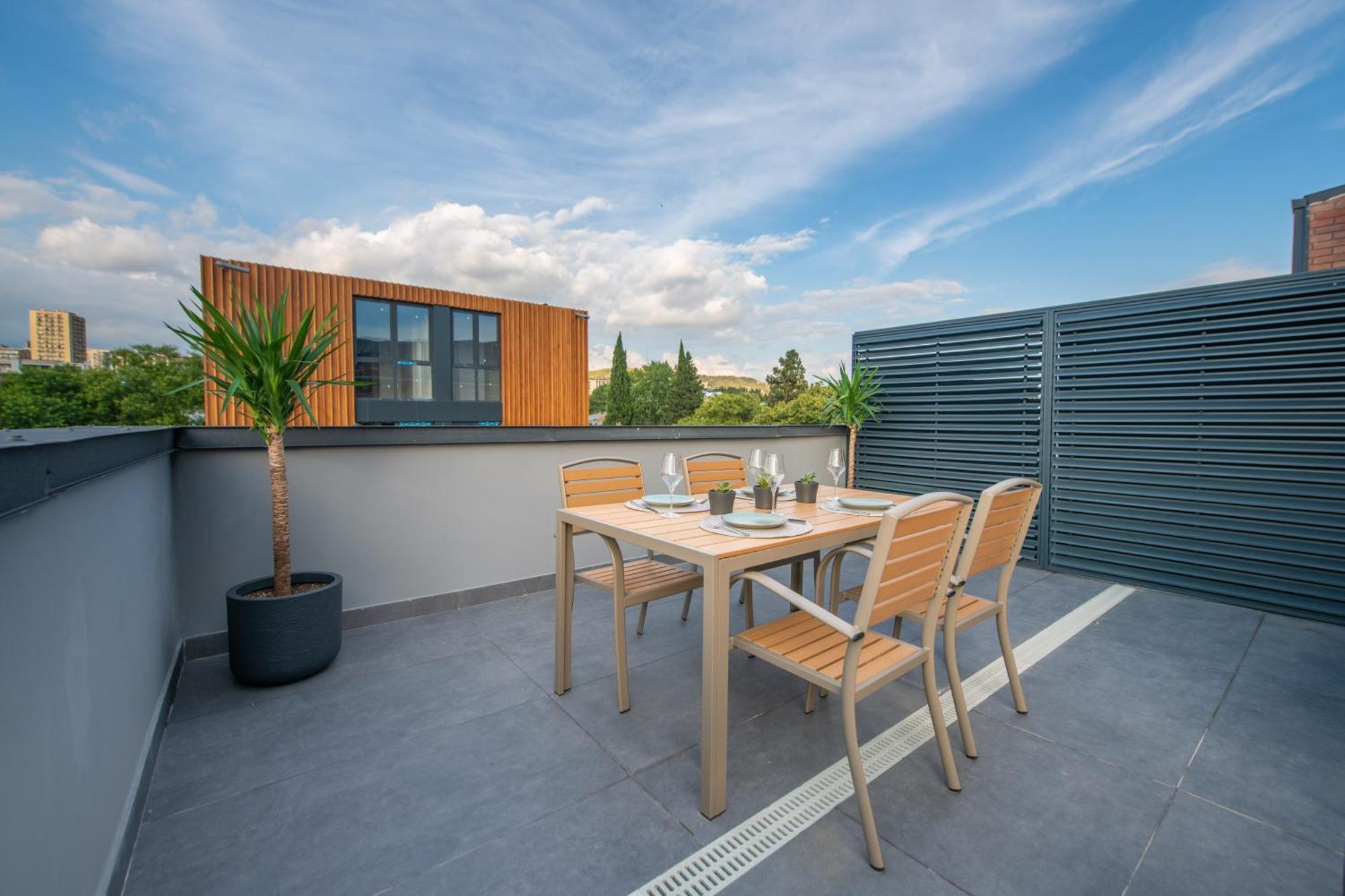 Qstay Gratus Tiflis Exterior foto